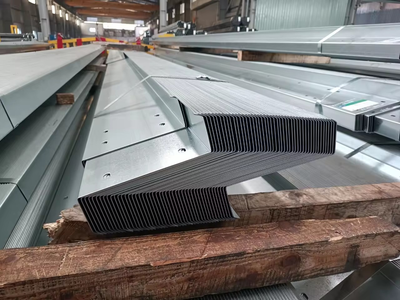 Good Price Z-shape  Steel Plate For Building Galvanized Ready To Ship From China Manufacturer