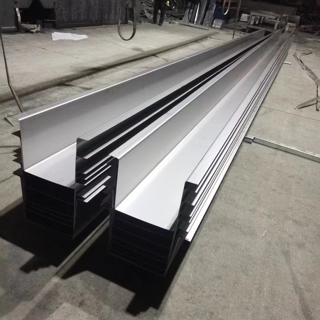 Aluminium rain water gutter